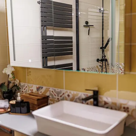 Zemplen Terrace - Luxusapartman A Belvarosban Kuelteri Fedett Jacuzzival *