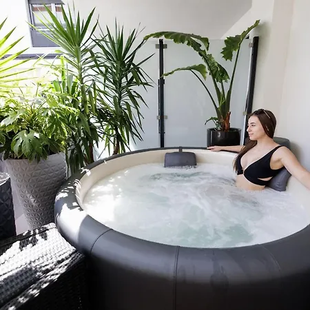 Appartement Zemplen Terrace - Luxusapartman A Belvarosban Kuelteri Fedett Jacuzzival Miskolc